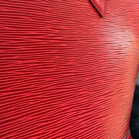 LOUIS VUITTON - SAINT JACQUES - RED PURSE - Picture 6 of 16